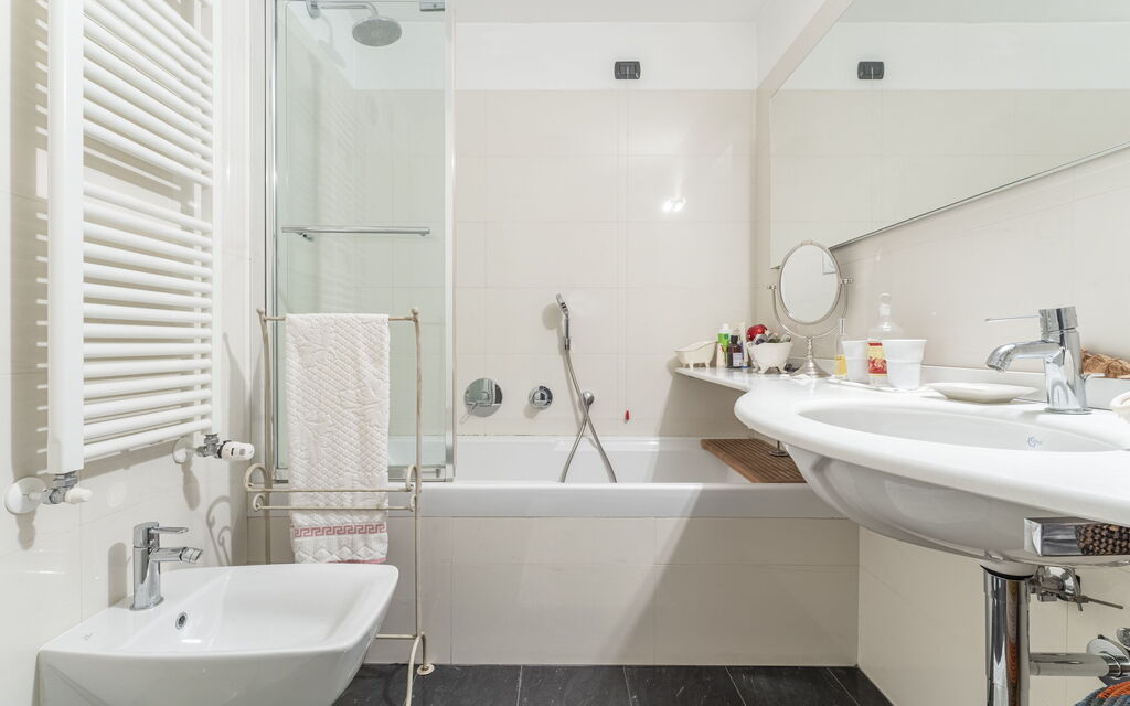 Portello Square Lux Apartment Genova: Autunno, Bagno, Estate, Primavera