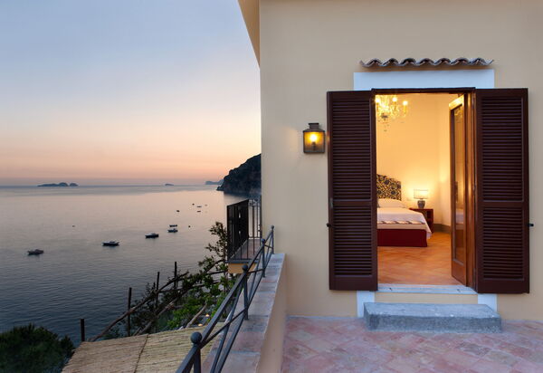 Villa Torre Sponda Private Beach: Autunno, Entrata Principale, Estate, Primavera