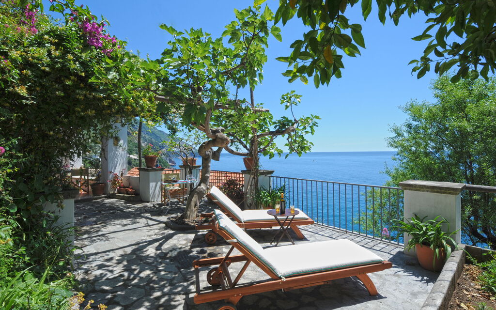 Villa Torre Sponda Private Beach: Autunno, Balcone / Terrazza / Patio, Estate, Primavera