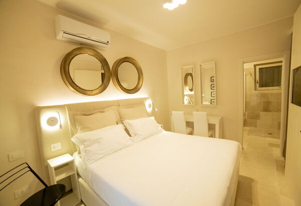 Villa Leonardo Luxury Locorotondo: Autunno, Camera da letto, Estate, Primavera