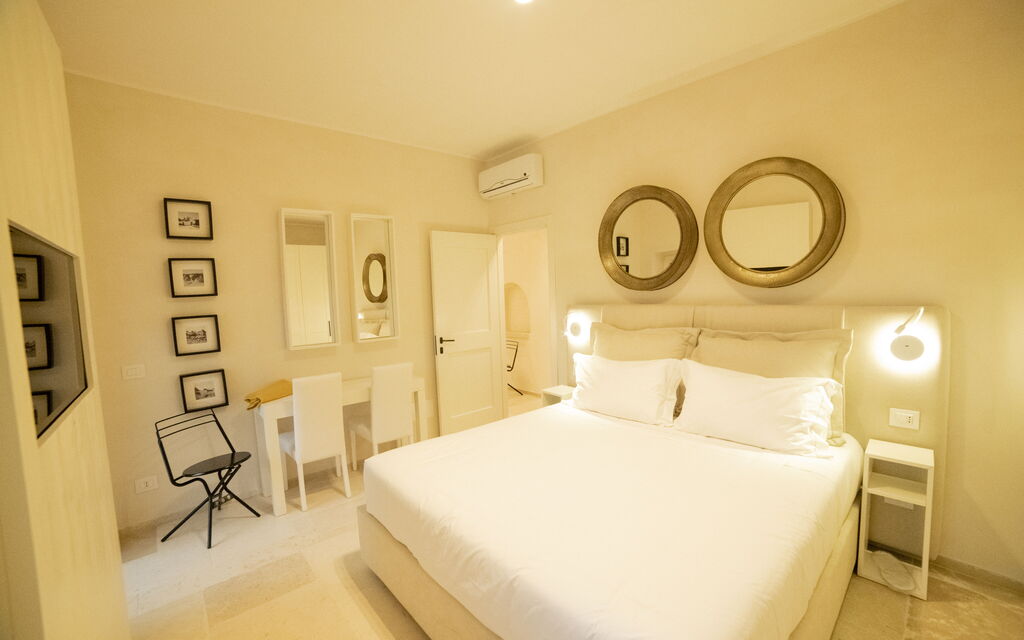 Villa Leonardo Luxury Locorotondo: Autunno, Camera da letto, Estate, Primavera