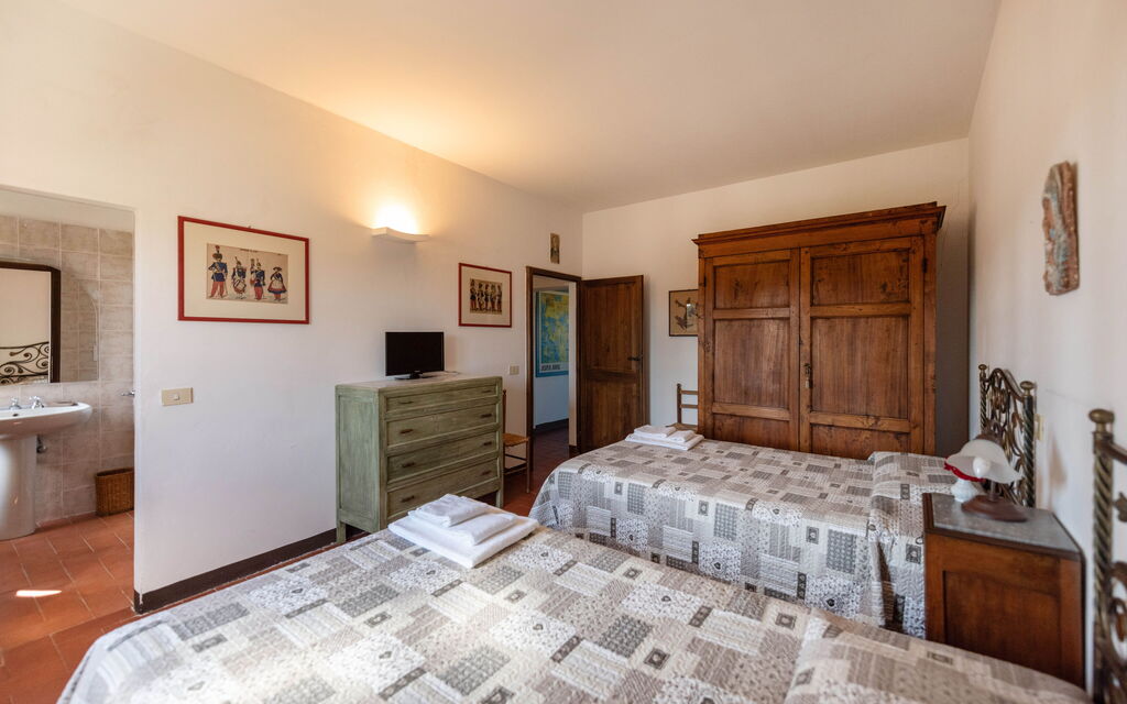 Country House In Tuscan Hills: Autumn, Bedroom, Spring, Summer, Winter