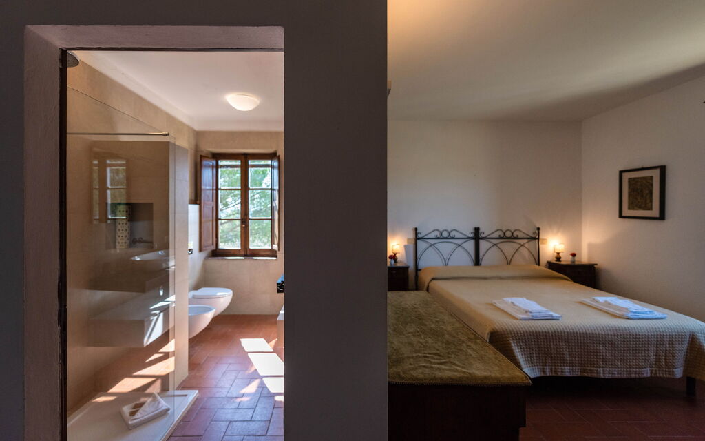 Country House In Tuscan Hills: Autumn, Bathroom, Bedroom, Spring, Summer, Winter