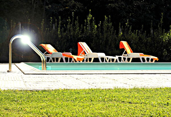 Poggio Marino: Piscina