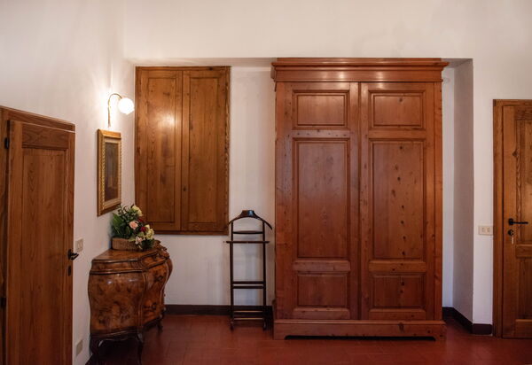 Green Hill Apartment In Tuscan Countryside: Autumn, Bedroom, Spring, Summer, Winter