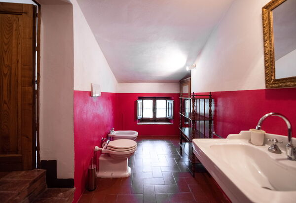 Green Hill Apartment In Tuscan Countryside: Autumn, Spring, Summer, Winter