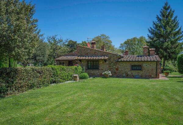 Grace Home, Pool, Wifi, Gambassi Terme: Autumn, Garden, Spring, Summer