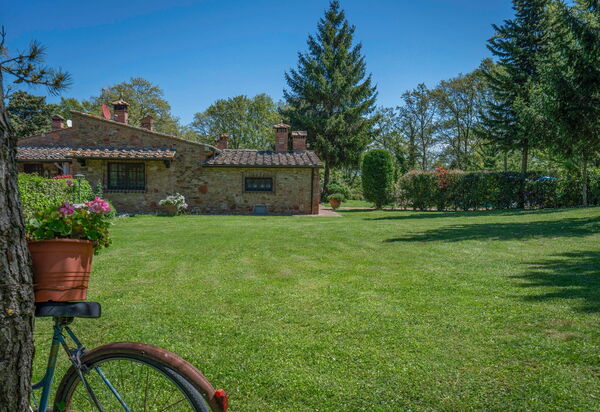 Grace Home, Pool, Wifi, Gambassi Terme: Autumn, Garden, Spring, Summer