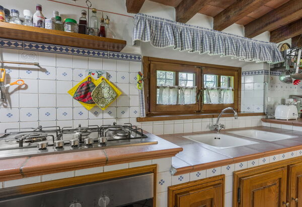 Grace Home, Pool, Wifi, Gambassi Terme: Autumn, Kitchen, Spring, Summer