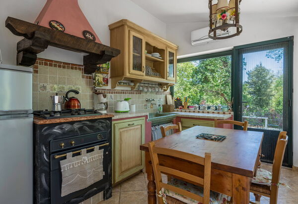 Grace Home, Pool, Wifi, Gambassi Terme: Autumn, Kitchen, Spring, Summer