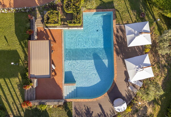 Villa Alessia Luxury: Autumn, Scenic View, Spring, Summer