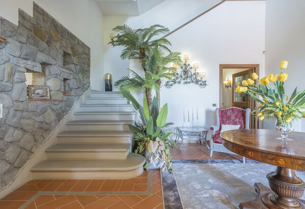 Villa Alessia Luxury: Autumn, Living Room, Spring, Summer