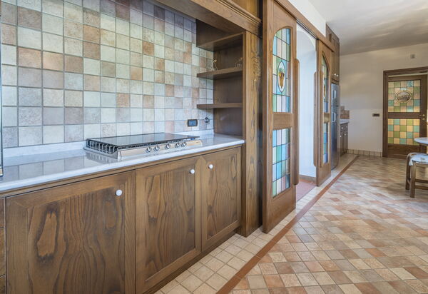 Villa Alessia Luxury: Autumn, Kitchen, Spring, Summer