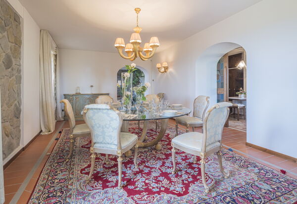 Villa Alessia Luxury: Autumn, Living Room, Spring, Summer