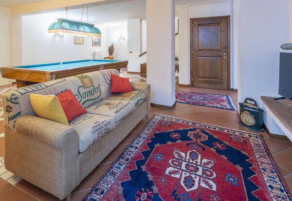 Villa Alessia Luxury: Autumn, Living Room, Spring, Summer