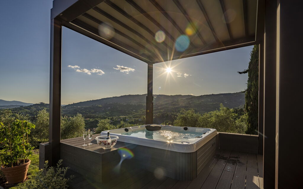 Villa Alessia Luxury: Autunno, Estate, Idromassaggio, Primavera