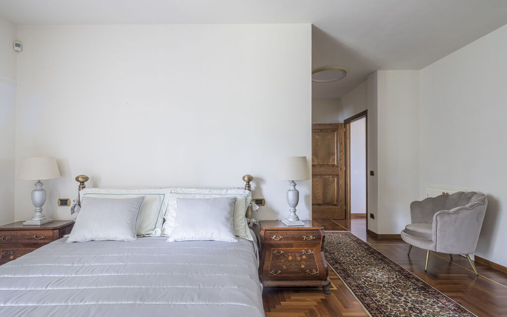 Villa Alessia Luxury: Autunno, Camera da letto, Estate, Primavera