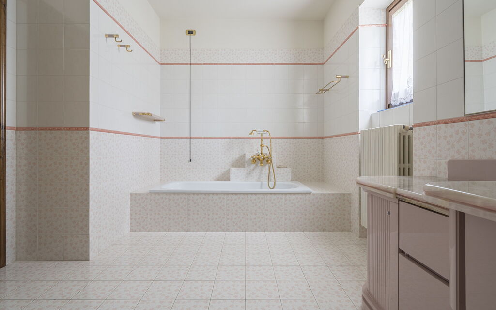 Villa Alessia Luxury: Autunno, Bagno, Estate, Primavera