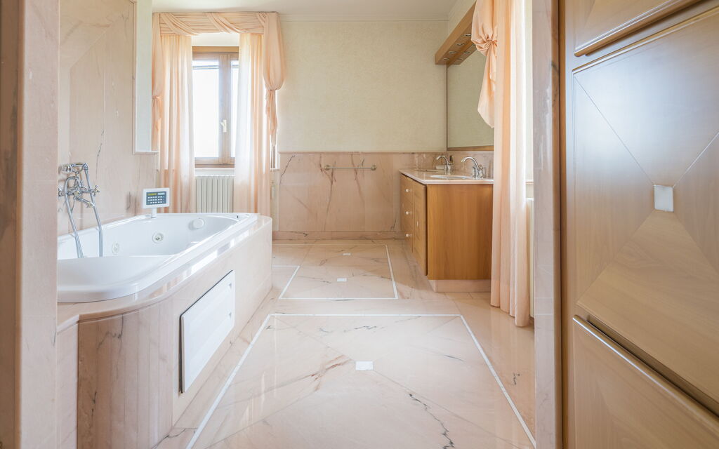 Villa Alessia Luxury: Autunno, Bagno, Estate, Primavera