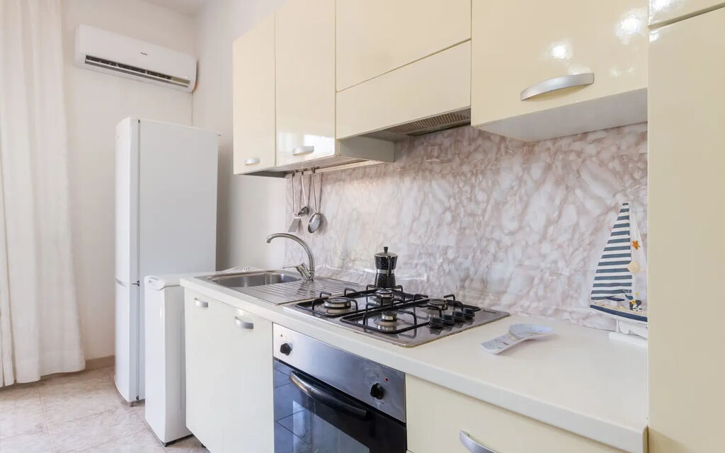 Appartamento Golden Beach Porto Cesareo: Autumn, Kitchen, Living Room, Spring, Summer