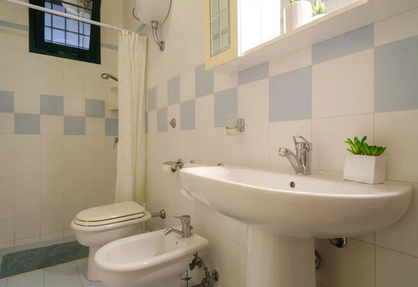 Villa Club Azzurro Porto Cesareo: Autunno, Bagno, Estate, Primavera