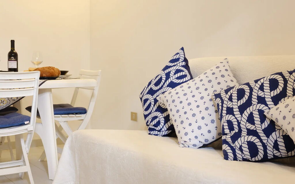 Villa Club Azzurro Porto Cesareo: Autumn, Kitchen, Living Room, Spring, Summer