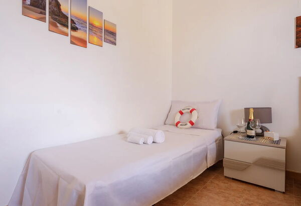 Casa Salentina, Ac, Wifi, Torre Lapillo: Autunno, Camera da letto, Estate, Primavera