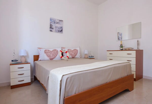 Casa Castiglione With Balcony: Autunno, Camera da letto, Estate, Primavera