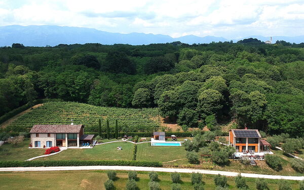 Villa Montello Pool, Jacuzzi, Ac, Wifi, Treviso: Autunno, Estate, Giardino, Primavera