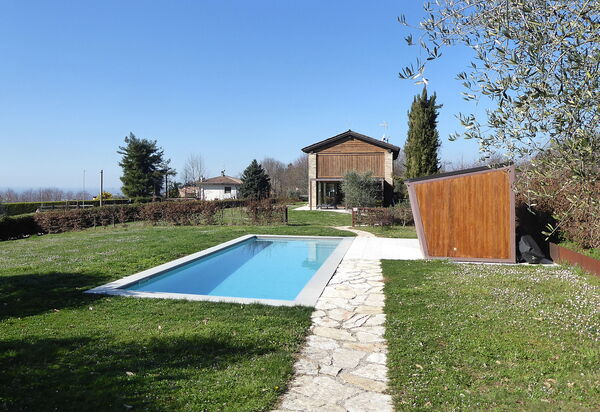 Villa Montello Pool, Jacuzzi, Ac, Wifi, Treviso: Autumn, Garden, Spring, Summer