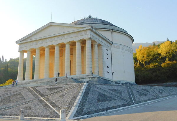 Villa Montello Pool, Jacuzzi, Ac, Wifi, Treviso: Activities, Autumn, Building Exterior, Spring, Summer