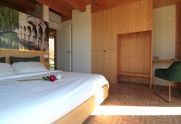 Villa Montello Pool, Jacuzzi, Ac, Wifi, Treviso: Autumn, Bedroom, Spring, Summer