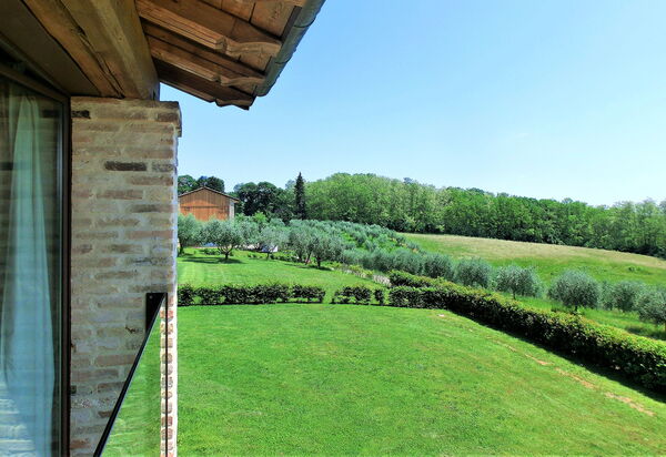Villa Montello Pool, Jacuzzi, Ac, Wifi, Treviso: Autumn, Garden, Spring, Summer