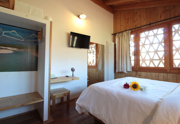 Villa Montello Pool, Jacuzzi, Ac, Wifi, Treviso: Autumn, Bedroom, Spring, Summer