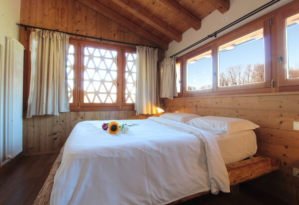 Villa Montello Pool, Jacuzzi, Ac, Wifi, Treviso: Autumn, Bedroom, Spring, Summer