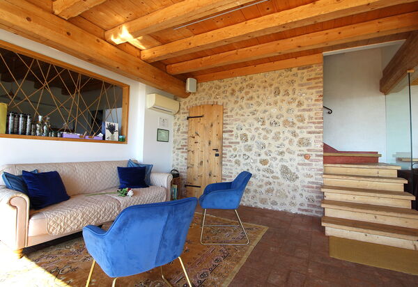 Villa Montello Pool, Jacuzzi, Ac, Wifi, Treviso: Autumn, Living Room, Spring, Summer