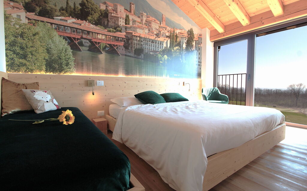 Villa Montello Pool, Jacuzzi, Ac, Wifi, Treviso: Autumn, Bedroom, Spring, Summer