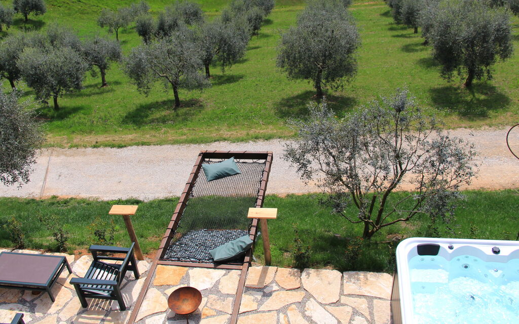 Villa Montello Pool, Jacuzzi, Ac, Wifi, Treviso: Autumn, Garden, Spring, Summer