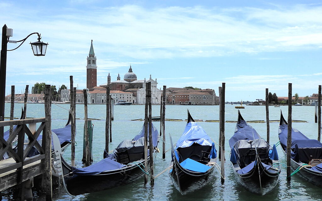 Villa Montello Pool, Jacuzzi, Ac, Wifi, Treviso: Activities, Autumn, Building Exterior, Spring, Summer