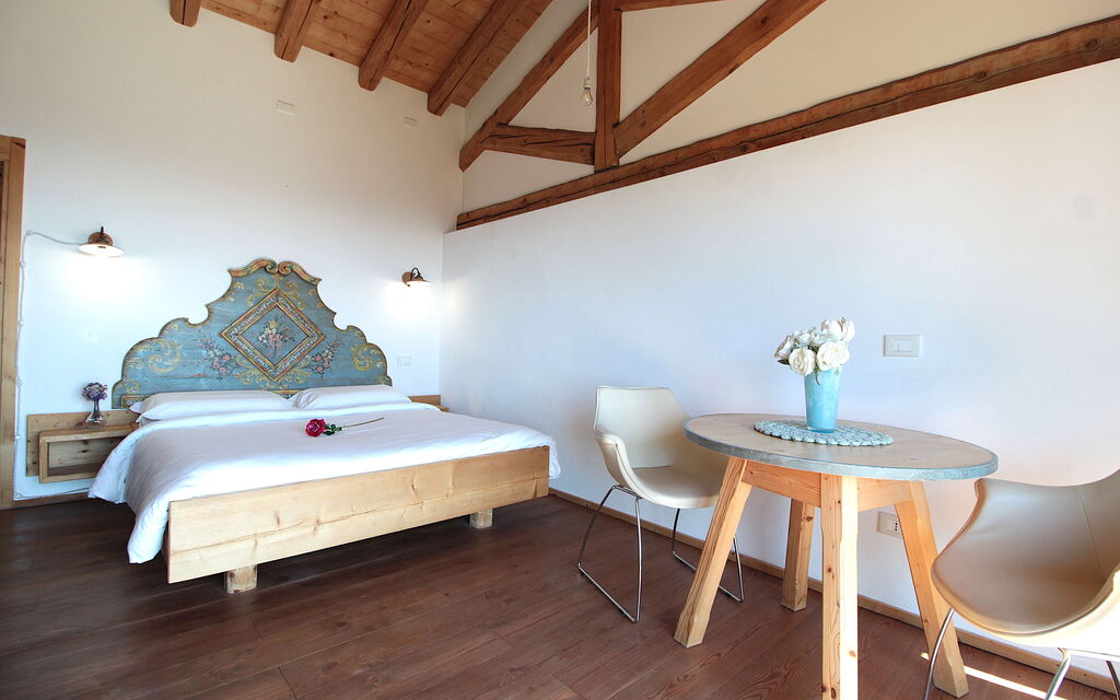 Villa Montello Pool, Jacuzzi, Ac, Wifi, Treviso: Autumn, Bedroom, Spring, Summer