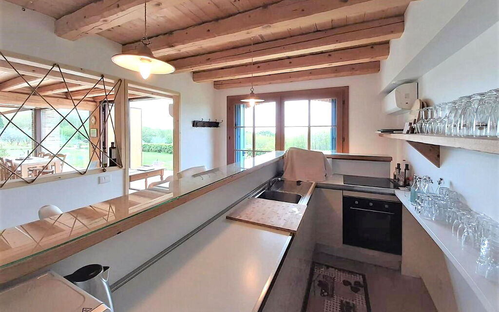 Villa Montello Pool, Jacuzzi, Ac, Wifi, Treviso: Autumn, Kitchen, Spring, Summer