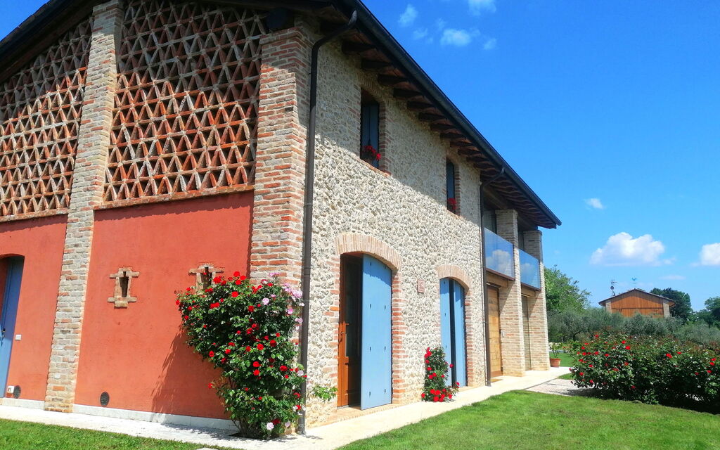 Villa Montello Pool, Jacuzzi, Ac, Wifi, Treviso: Autumn, Garden, Spring, Summer