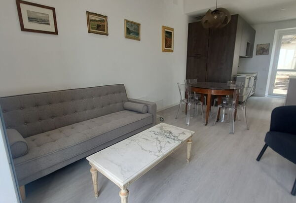 Central Design Flat With Parking, Bogliasco: Autumn, Spring, Summer