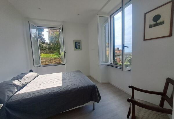 Central Design Flat With Parking, Bogliasco: Autumn, Bedroom, Spring, Summer