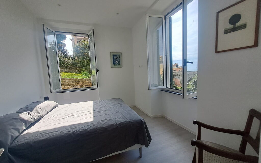 Central Design Flat With Parking, Bogliasco: Autunno, Camera da letto, Estate, Primavera