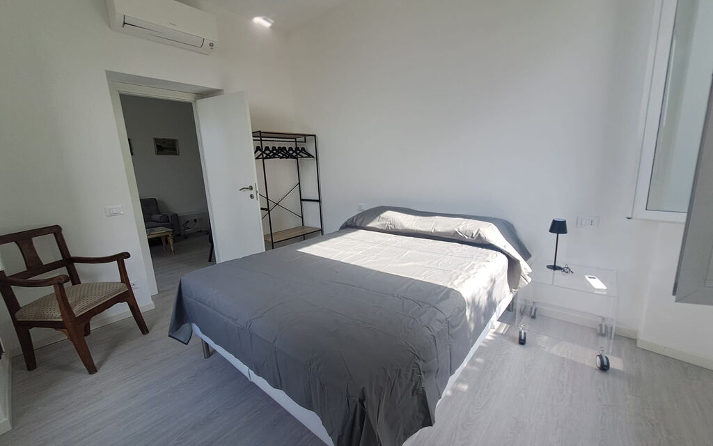 Central Design Flat With Parking, Bogliasco: Autunno, Camera da letto, Estate, Primavera