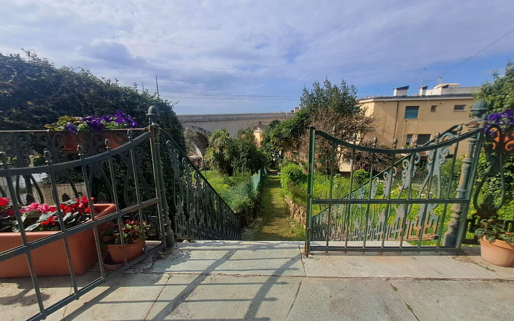 Central Design Flat With Parking, Bogliasco: Autunno, Entrata Principale, Estate, Primavera