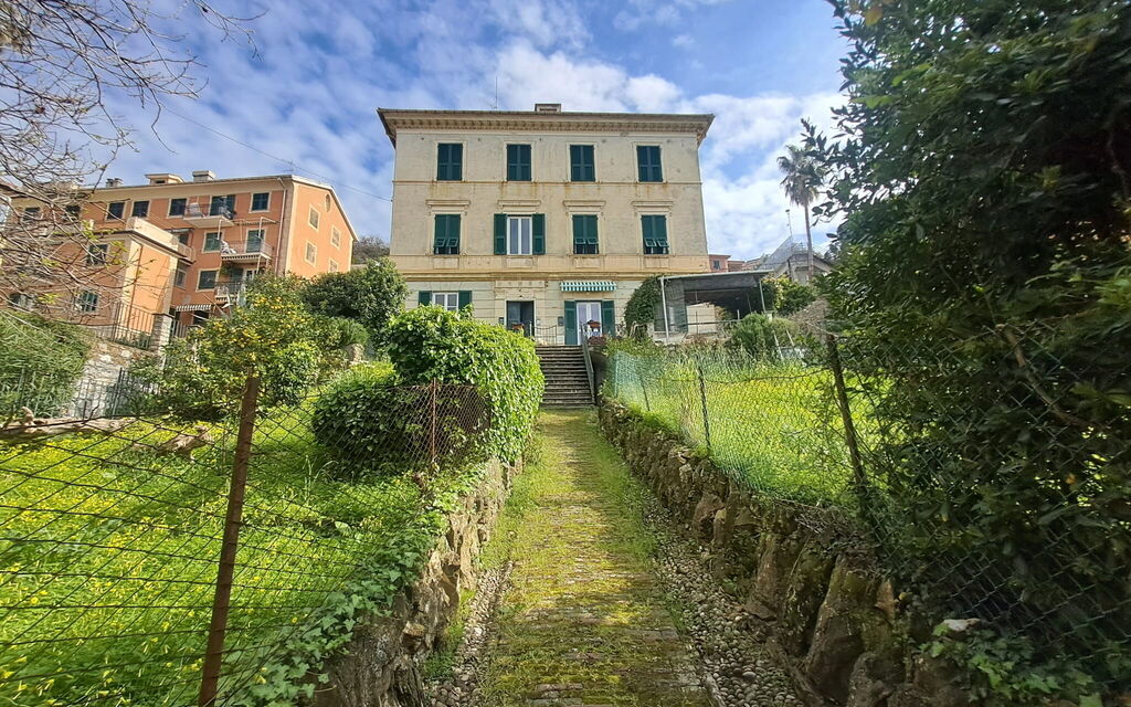 Central Design Flat With Parking, Bogliasco: Autunno, Entrata Principale, Estate, Primavera