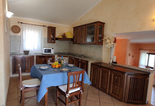 Belvedere Apartment Ac, Budoni: Autunno, Cucina, Estate, Primavera