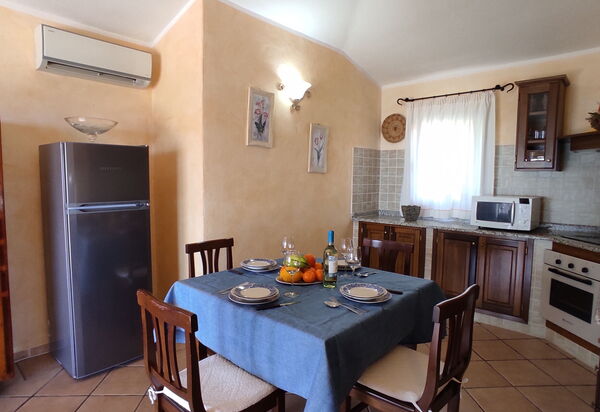 Belvedere Apartment Ac, Budoni: Autunno, Cucina, Estate, Primavera